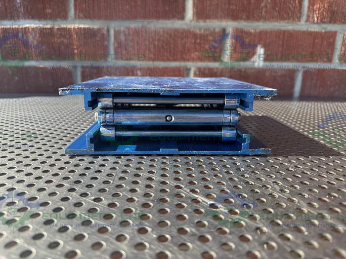 Used Unbranded 8" x 8" x 12" Table-Top Lab Jack
