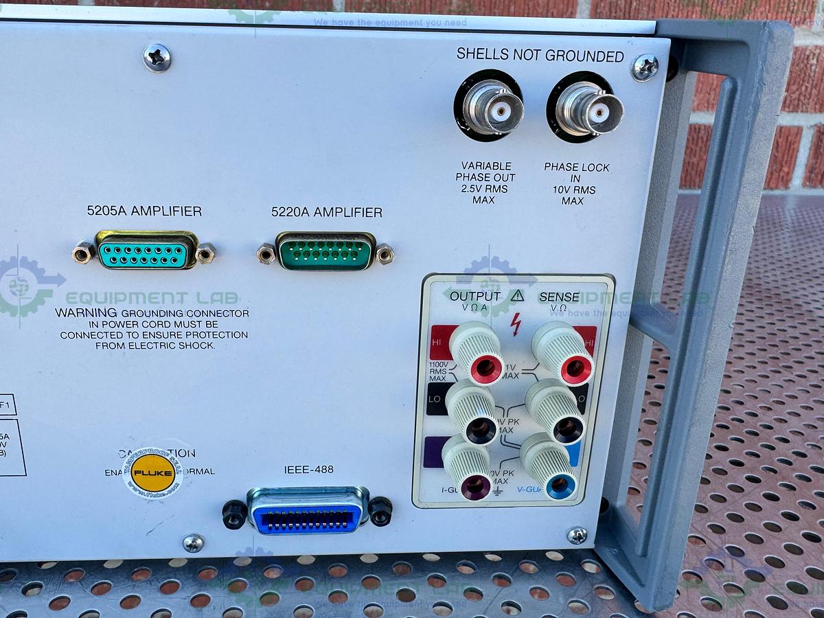 Used Fluke Calibration 5700A High Performance Multi Function Calibrator NOT CALIBRATED