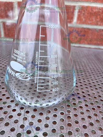 Used VWR 89000-386 Glass Filtering Flasks with Capacity Scale 1000 mL