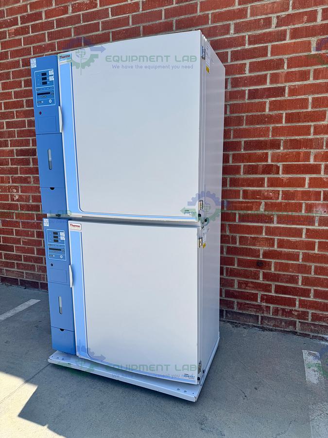 Used Thermo Forma 3310 Steri-Cult Double Stack CO2 Incubator, 11 cu. ft, 50C
