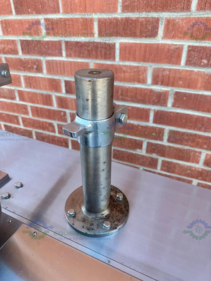  for parts or not working Chinese DS-200A Packaging Machine 220V w/ Sanch S900.2S0.75G VFD