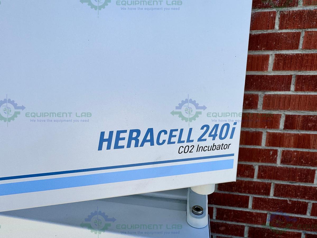 Used Thermo Heracell 240 i GP Double Stack Incubator Ambient +3° to 55°C