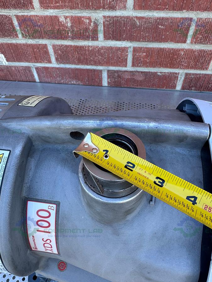  for parts or not working Boc Edwards XDS 35i Dry Scroll Vacuum Pump 100-240V w/ Varian Hepa Filter