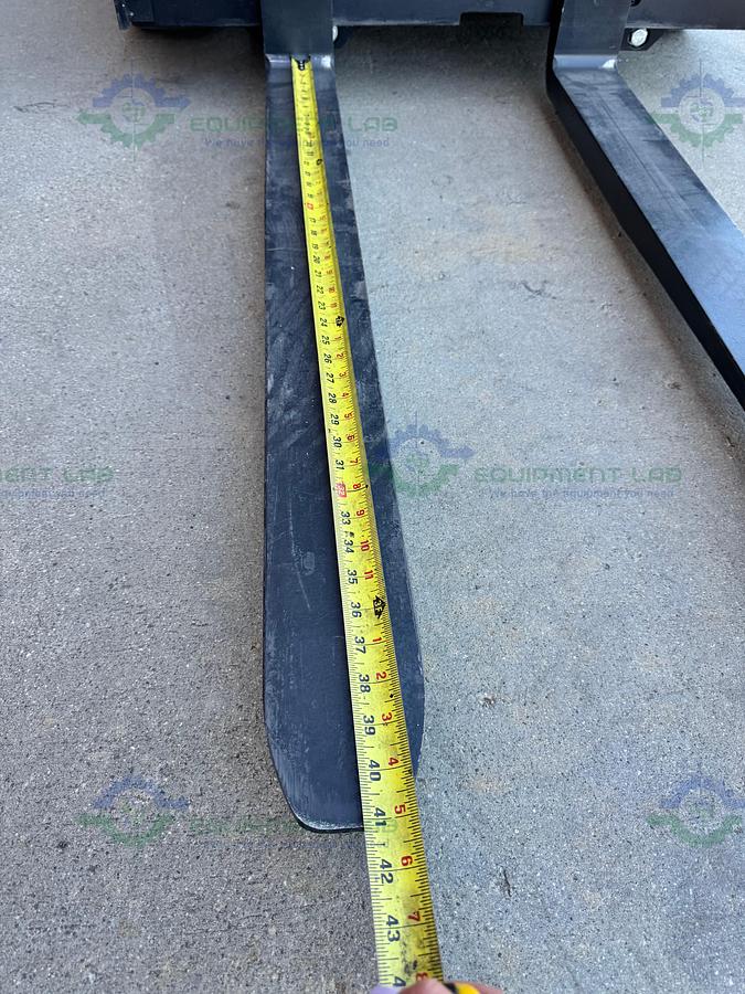 Used Doosan BC20S-7 Electric Forklift 3600 LBS Capacity, 20 Hrs, MFG 22 w/ Charger