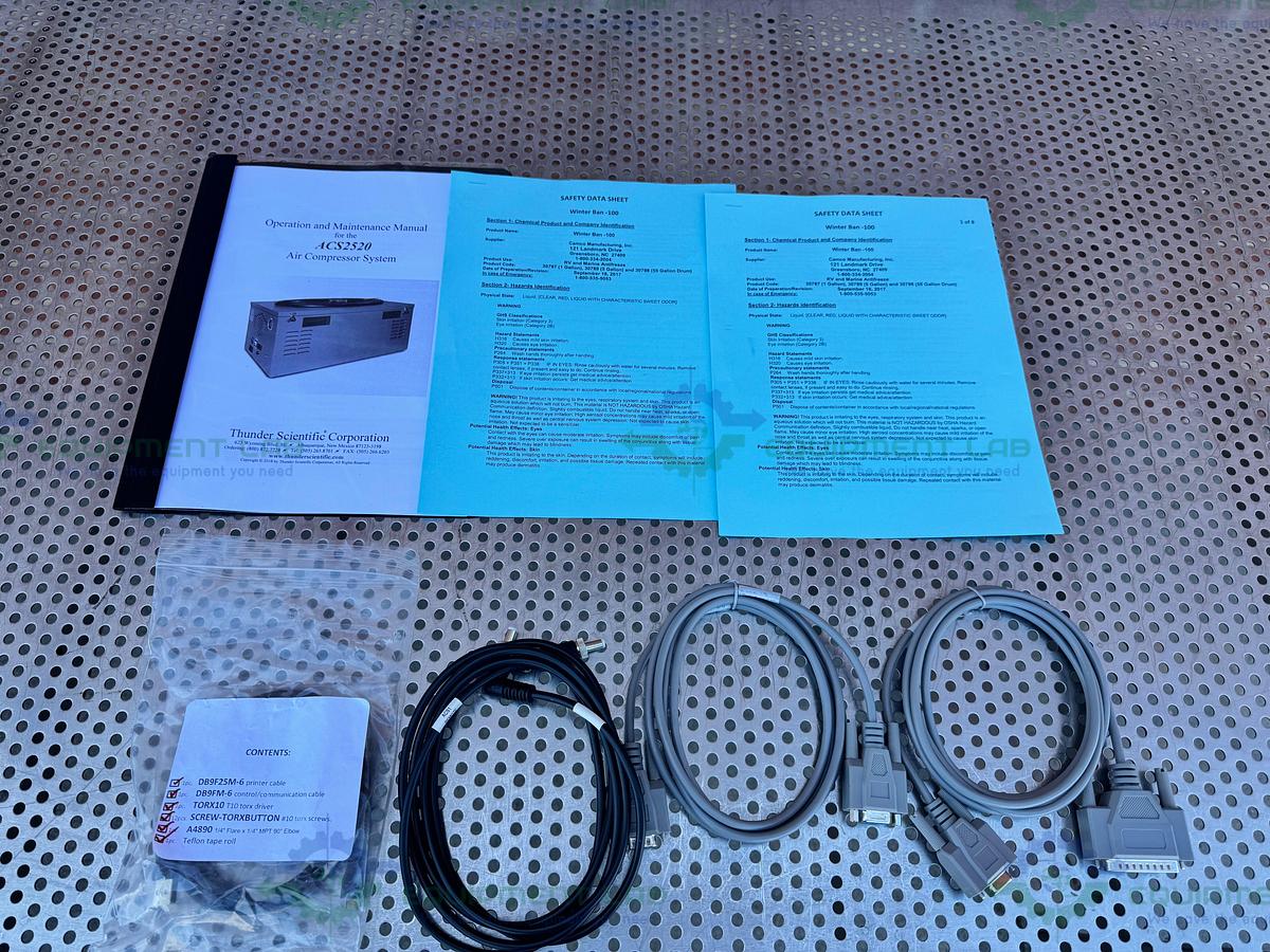 Used Thunder Scientific 2500 LT Humidity Generator -10 - 70ºC, RH 10% - 95%