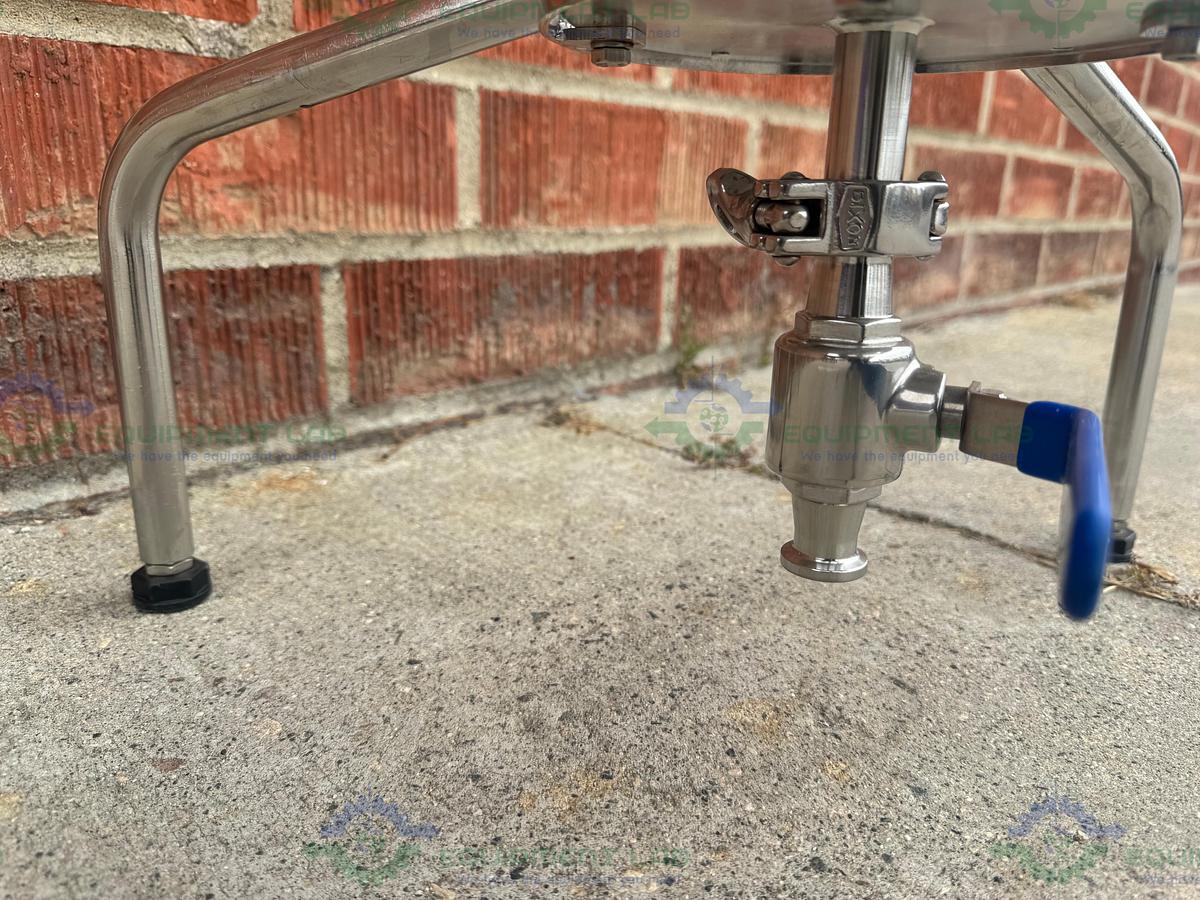 Used Cytiva / GE / Pharmacia BPG 100 / 500 Chromatography Column 4L
