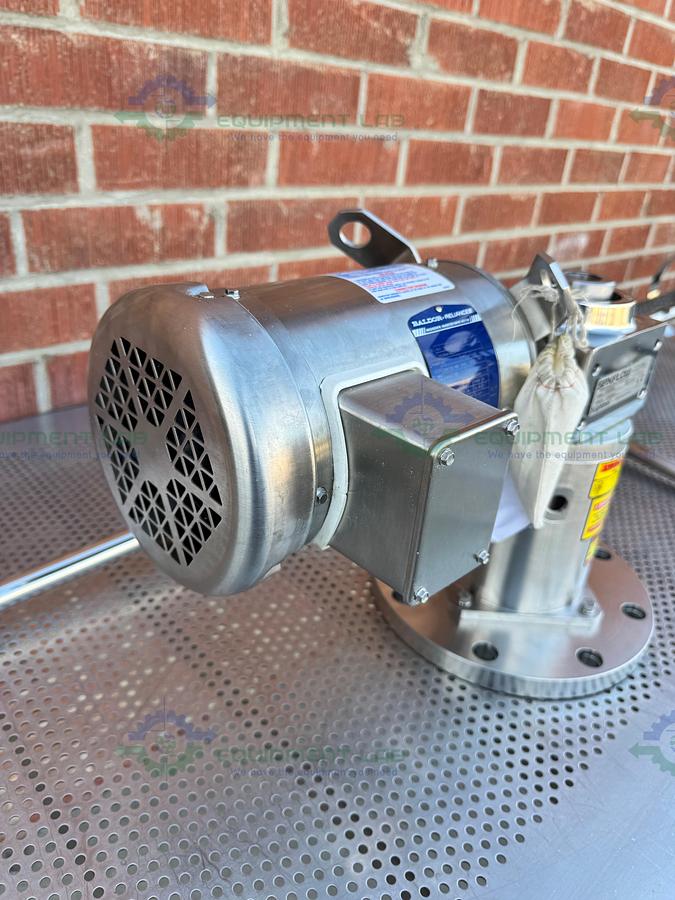 Lightnin / SPX SR3S50 Reactor Mixer 11" Flange Fitting w/ .5 HP Motor, Impeller