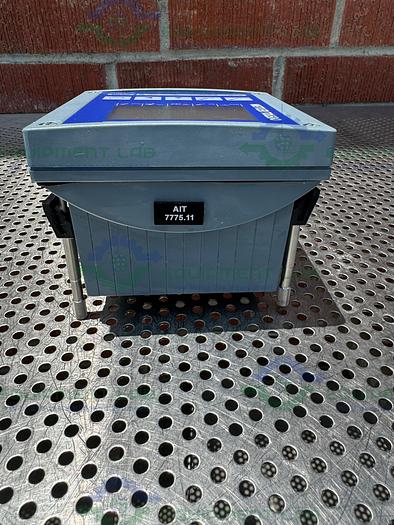 Used Mettler Toledo  pH 2100 e pH Transmitter 24 to 230V -20°C to 55°C