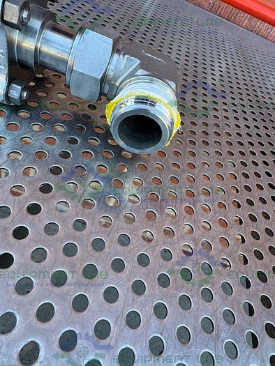 Used Flowserve 1 WK7066TXBO V36 RO Ball Valve w/ 1" Sanitary Fitting to Threaded