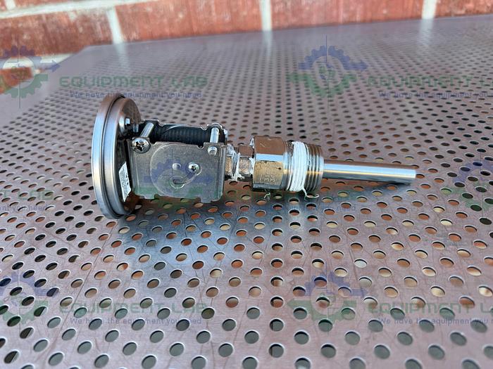Used Ashcroft Temperature Gauge 100 °C  w/ 2 1/2" Temperature Sensor