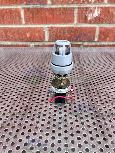 Used Allen-Bradley  800H-QPT24 Series C Illuminated Push Button Switch 24V