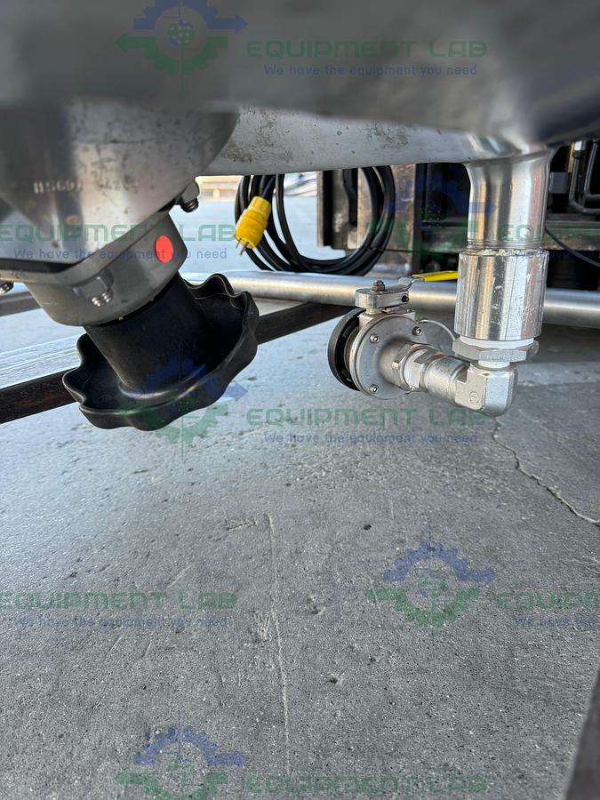 Used DCI 800 Liter Stainless Steel Jacketed Reactor 45 PSI w/ 0.5 HP Mixer