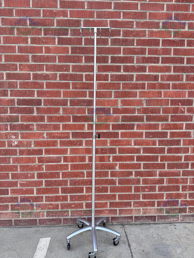 Used Centicare Corp C-IV-1000D-8 8 hook IV Pole, Support up to 200 lbs