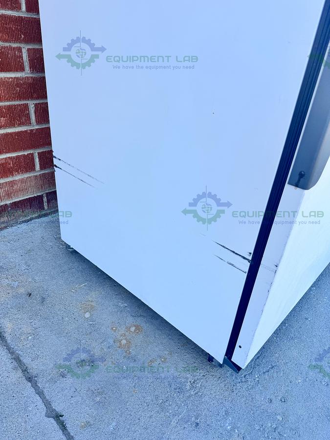 Used Caron 7001-33-1 Reach In Refrigerated Incubator  5 to +70°C, 33 Cu, Ft, 115 V