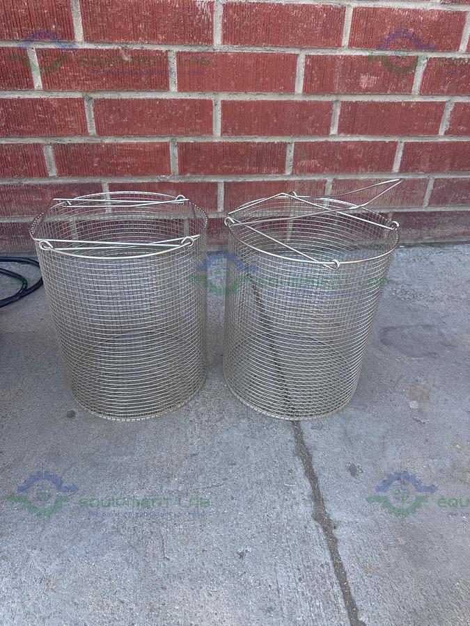 Used Yamato SM501 Standard Laboratory Use Autoclave / Sterilizer with Dryer 47L, 115V