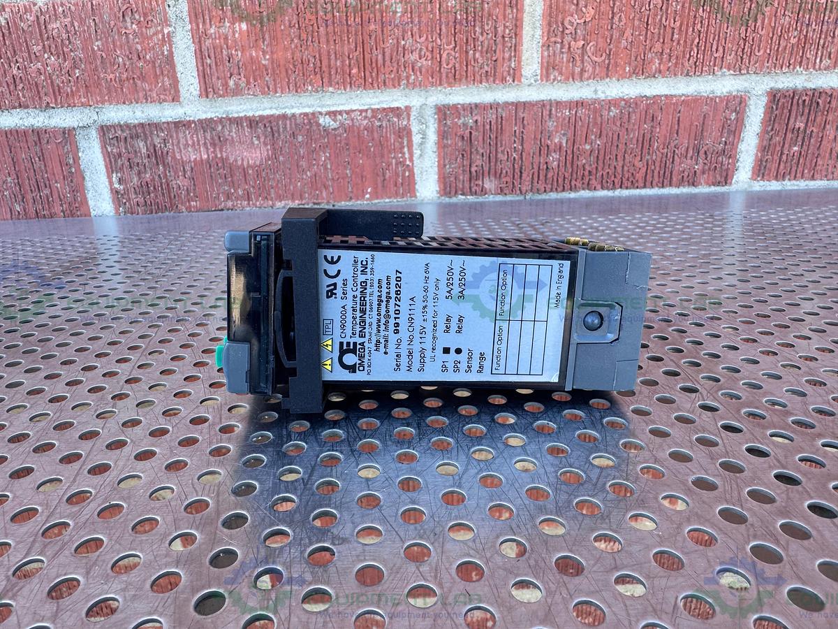 Used Omega CN9111A Electronic Thermostat / Temperature Controller 115V