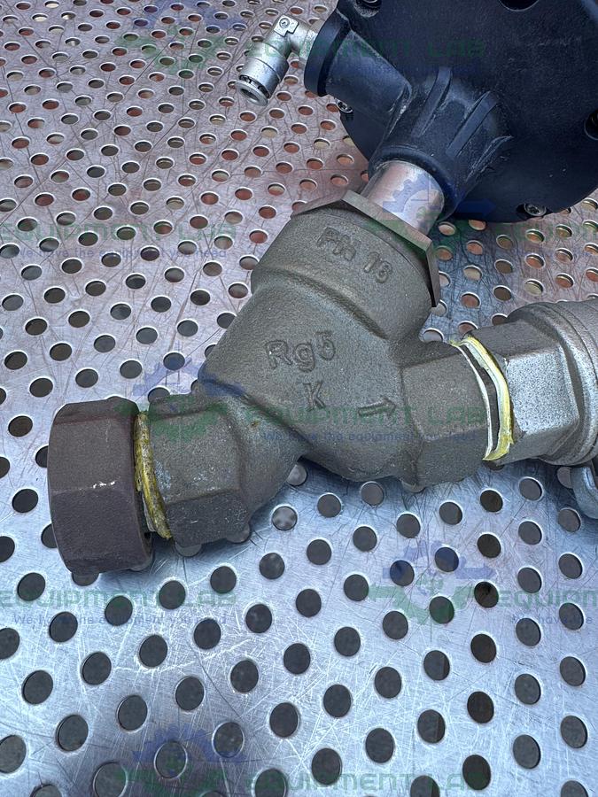 Used Gemu 554/15 Pneumatic Angle Seat Globe Valve w/ 3/4" Compression Fitting, Valve