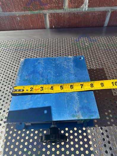 Used Unbranded 8" x 8" x 12" Table-Top Lab Jack