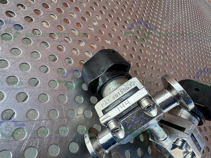 Used 2 Aquasyn 6155535 Diaphragm Valve w/ 1/2" Sanitary Fittings