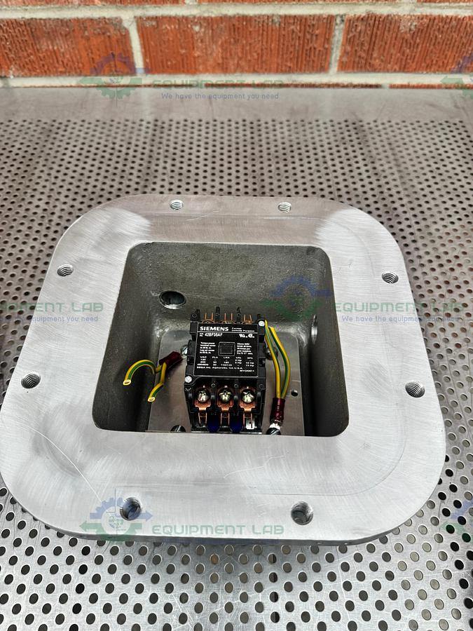 Used Killark EXB-664 N34 Explosion Proof Enclosure w/ Siemens 42BF35AF Contractor