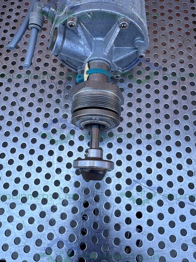 Used Gemu 514/25/D55345-1-1-B987 Pneumatic Angle Seat Globe Valve, 10 PB, 4-10 Pst