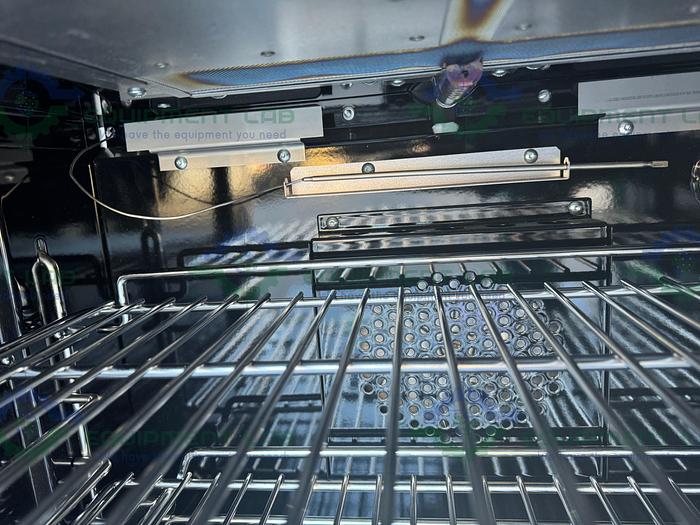 Wolf GR304 Stainless Steel Natural Gas Range / Oven 30", 4.4 cu. ft