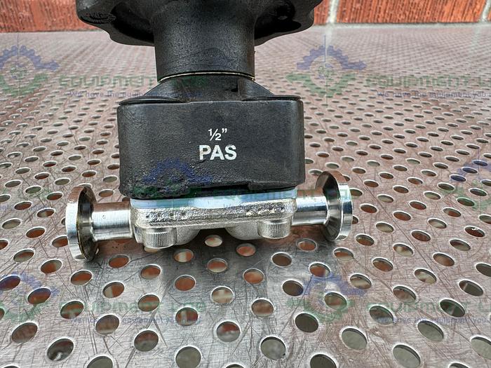 Used ITT Pure Flo .5-316L-RA15MAX-CWP150 Ball Valve w/ 1.2" Sanitary Fitting