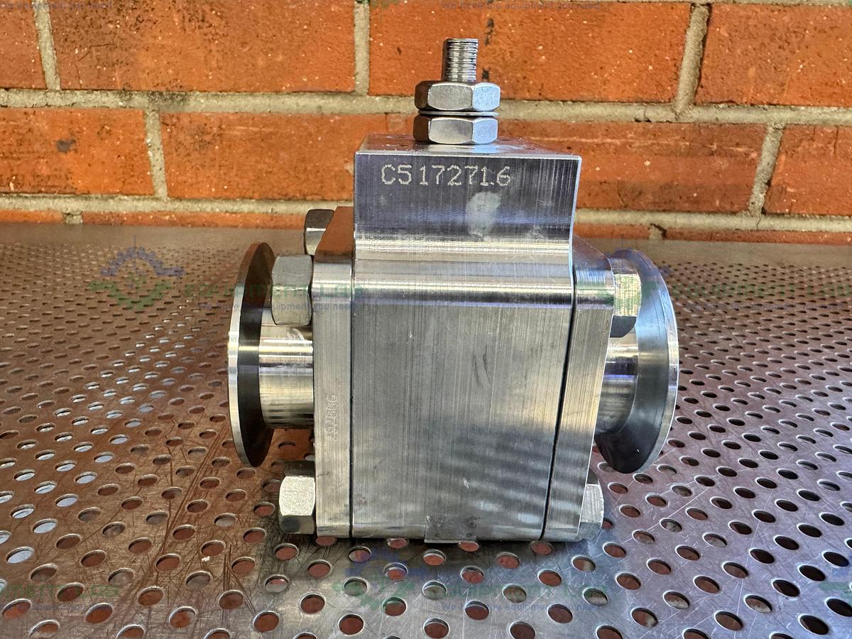 Used Unknown Brand Stainless Steel Ball Valve w/ KF50 Vacuum Fitting