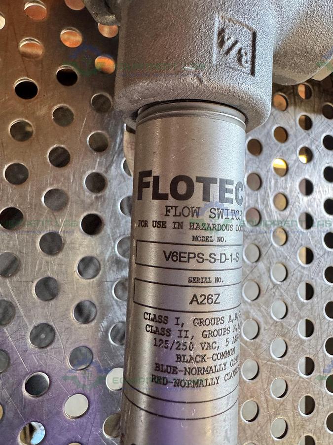 Used Dwyer FlotechT V6EPS-S-D-1-S Flow Switch W/ Crouse Minds LBY25 SA Elbow