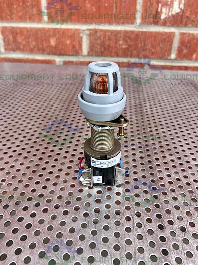 Used Allen-Bradley  800H-QPB24 Series C Illuminated Push Button Switch 24V