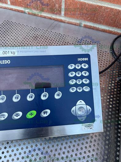 Used Mettler Toledo KCC150S Stainless Steel Bench Scale 300 Lb Capacity 23" x 31"