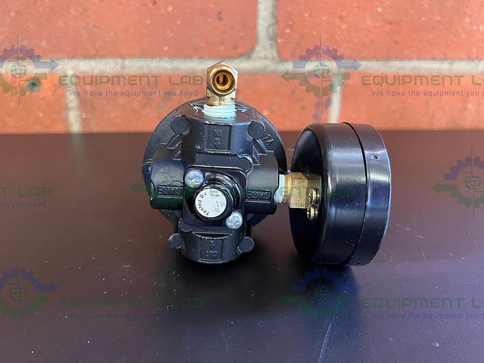 Used Fairchild 10222 Pneumatic Precision Regulator 500 PSIG w/ CPI 0-15 PSI Gauge