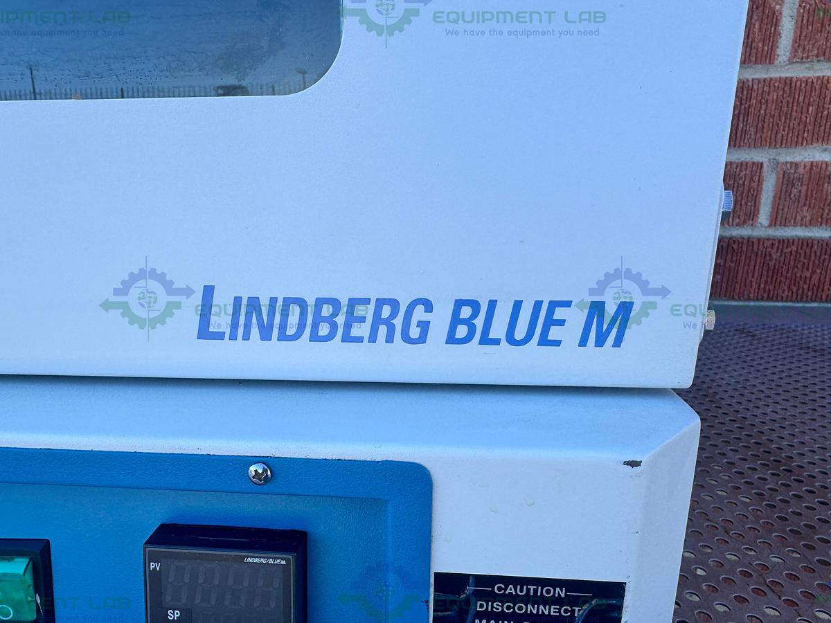 Used Lindberg / Blue M / Thermo V0914A Vacuum Oven 6° to 260°C, 0.65 cu. ft.