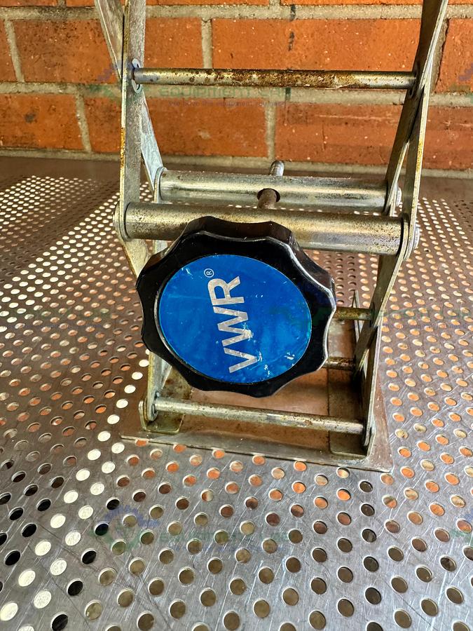 Used VWR 6" x 6" x 10" Stainless Steel Table-Top Lab Jack