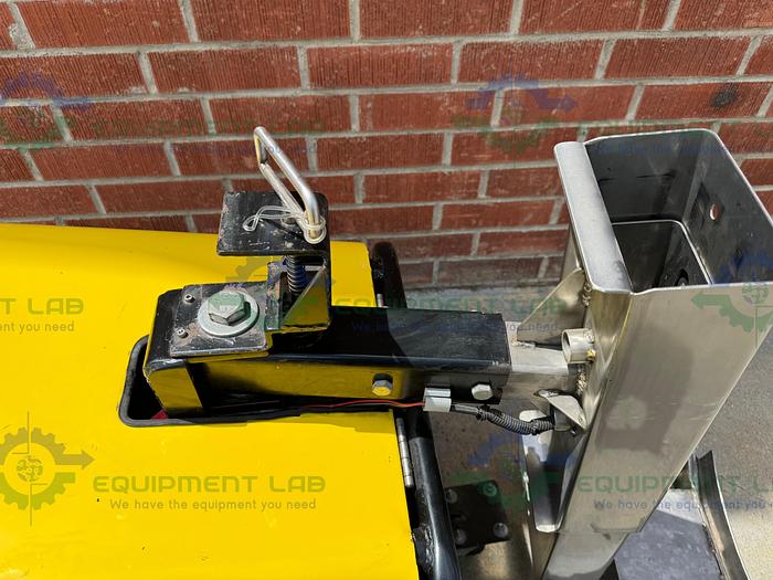 Used DJ Products  Cart Caddy Shorty Electrical Mover Pusher / Puller 36 VDC