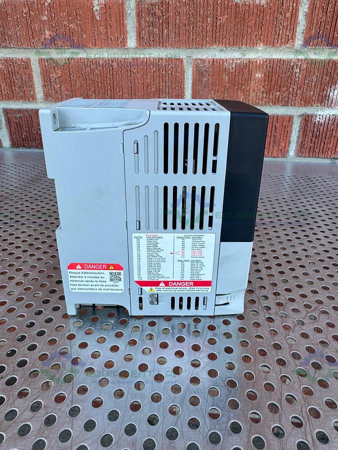 Used Allen Bradley Powerflex 4 22A-D1P4N104  Series A AC Drive 0.5 HP