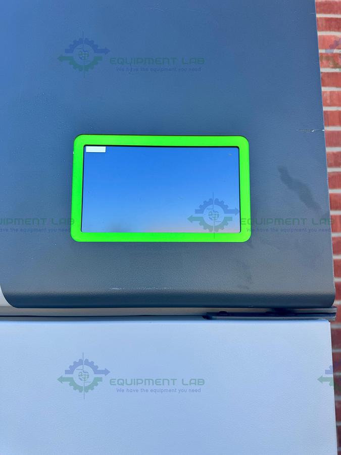 Used Caron 7001-33-1 Reach In Refrigerated Incubator  5 to +70°C, 33 Cu, Ft, 115 V