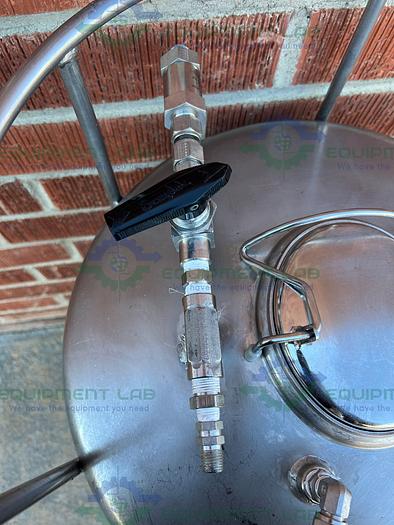 Used Alloy Products  120 Liter Stainless Steel Pressure Vessel 100 PSI