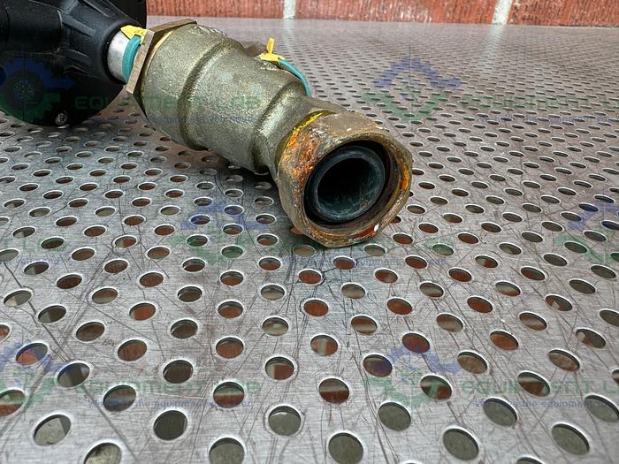 Used Gemu 554/20/D195-1-1-A154 Pneumatic Angle Seat Globe Valve