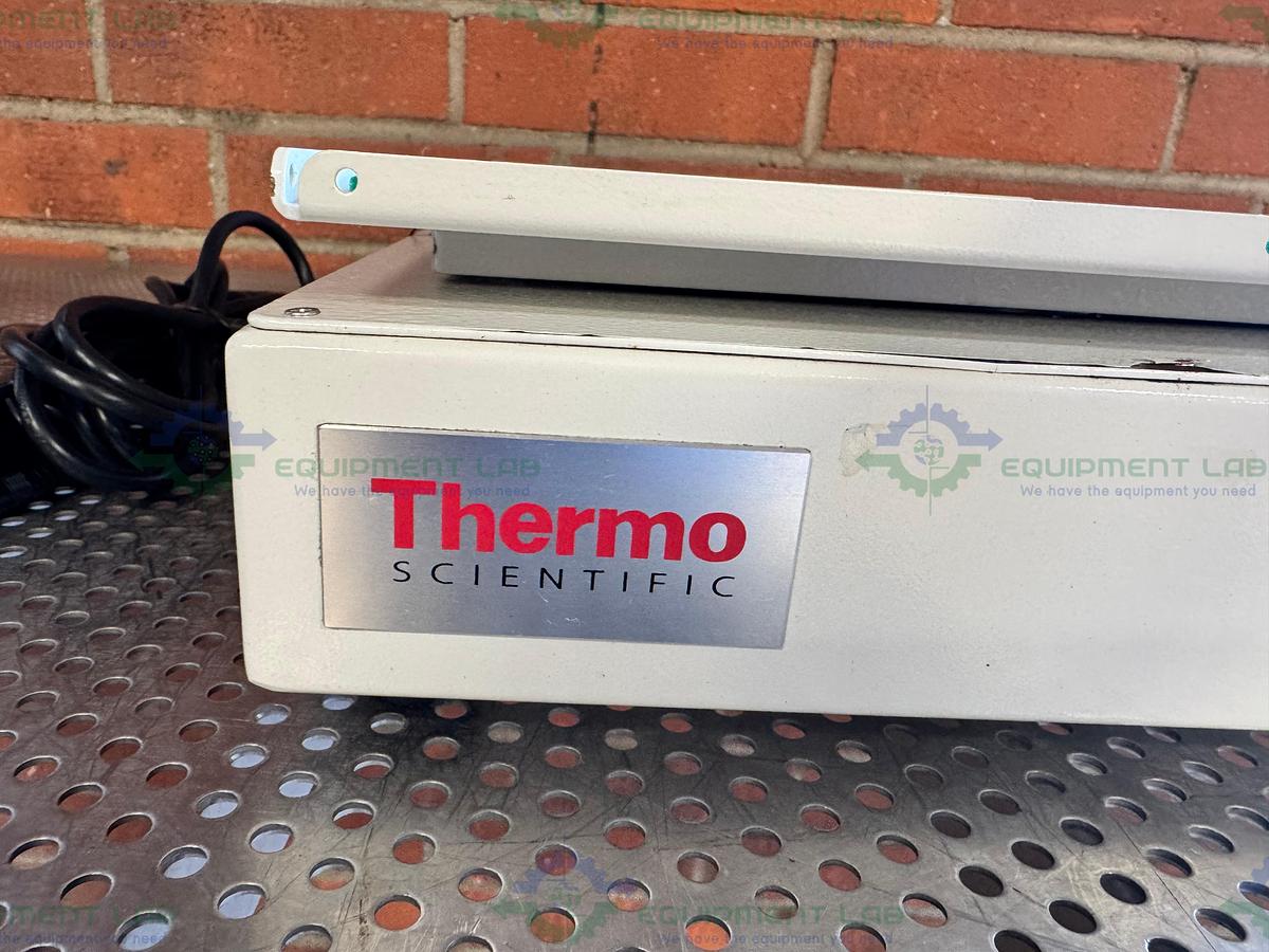 Used Thermo Scientific 88881101 MaxQ 2000 CO2 Plus Digital Orbital Shaker 19 mm Orbit