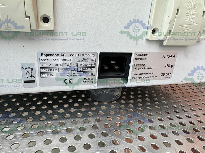 Used Eppendorf  5810R Refrigerated Centrifuge w/ Eppendorf A-4-44 Rotor