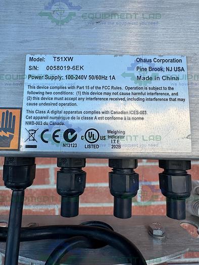 Used Ohaus Defender D51XW250WX 5000 Xtreme W 500 Lbs SS Scale w/ 24" x 24" Platform