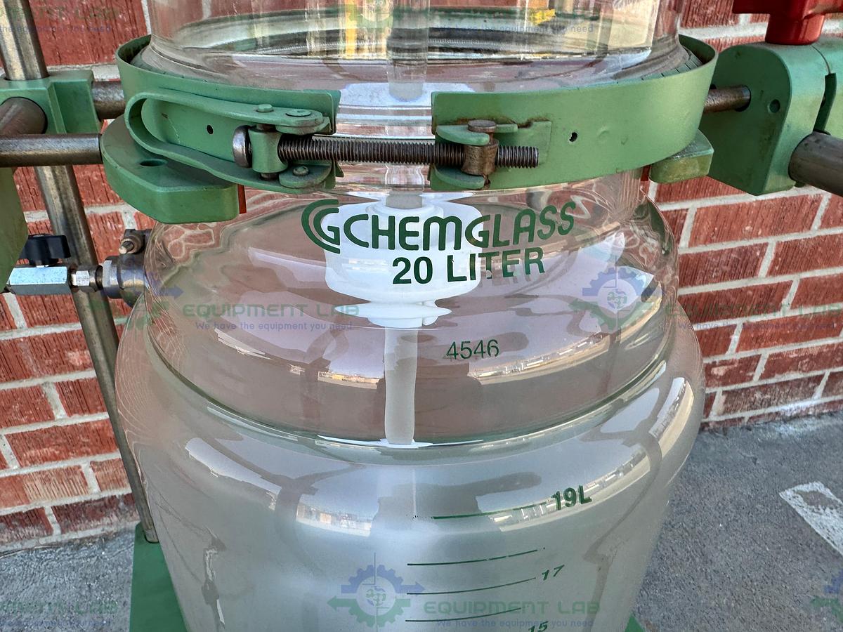 for parts or not working Chemglass 20 Liter Jacketed Glass Reactor w/ Stand, Impeller