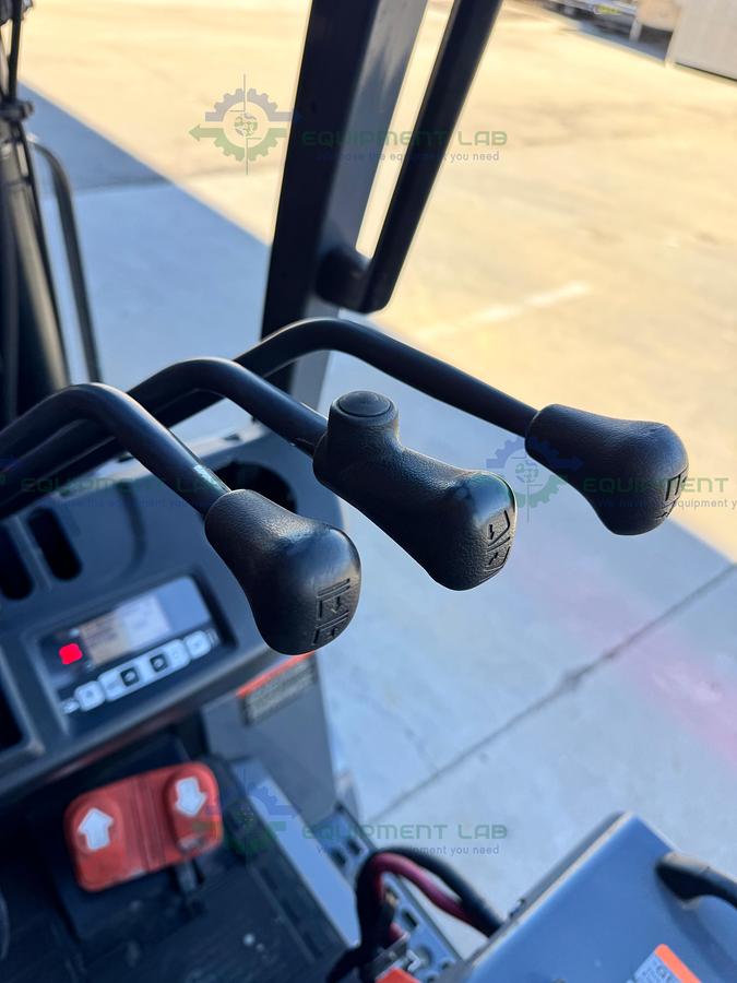 Used Toyota 8FBCU25 Electric Forklift 5000 lbs Capacity 4 Stage Mast w/ Charger