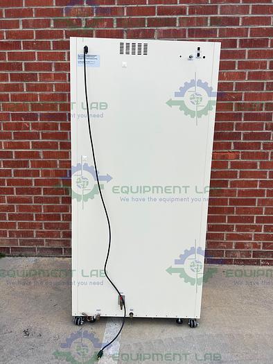 Used Thermo Scientific  3950  CO2 Incubator Temp Range  29 CuFT, 60C°,