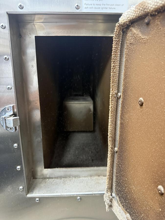 Used Cookshack Fast Eddy's FEC240 Pellet Commercial Smoker MFG 2023