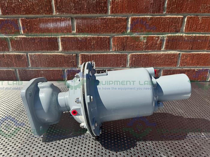 Used ITT 3225 Pneumatic Valve Actuator Air Motor w/ 6" Flange Fitting