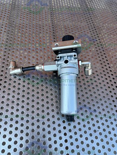 Used Camozzi  C104-D00 Filter Regulator 0 - 160 PSI w/ Camozzi Gauge