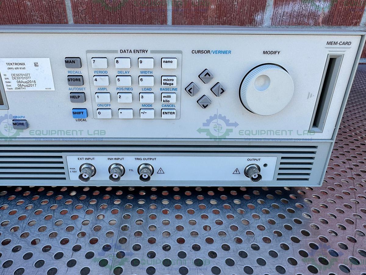 Used HP Hewlett Packard 8114A High Power Pulse Generator 100V / 2A
