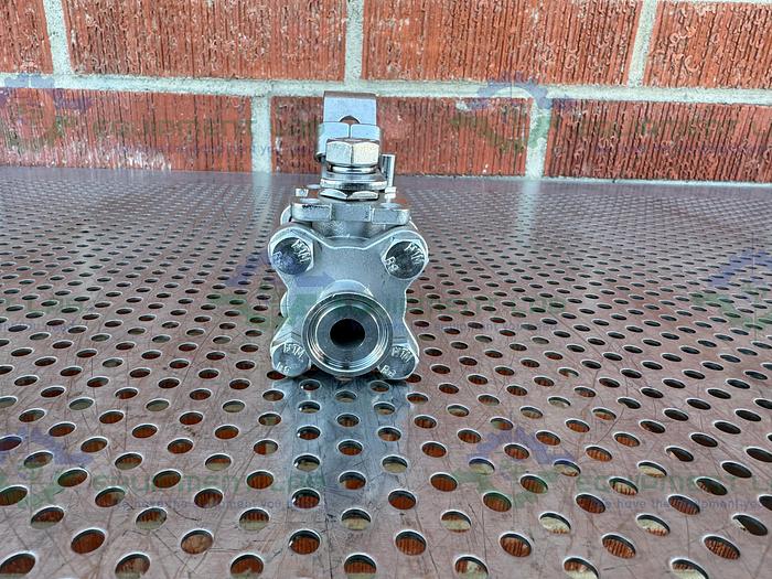Used Unbranded Stainless Steel Ball Valve w/ 1/2" Sanitary Fitting
